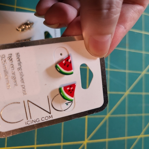 NWT Icing earrings - Picture 3 of 4